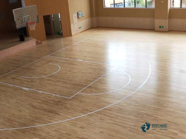 学校体育运动地板施工步骤1