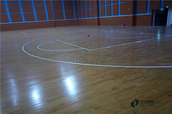 校园体育木地板施工流程1