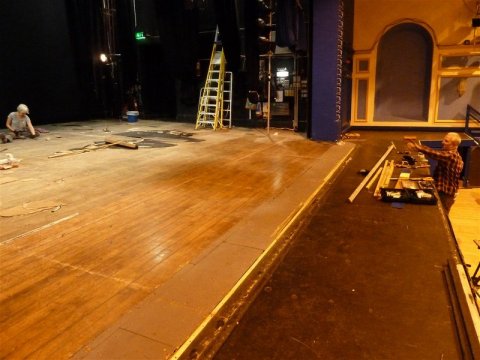 俄勒冈松舞台场地地板牌子