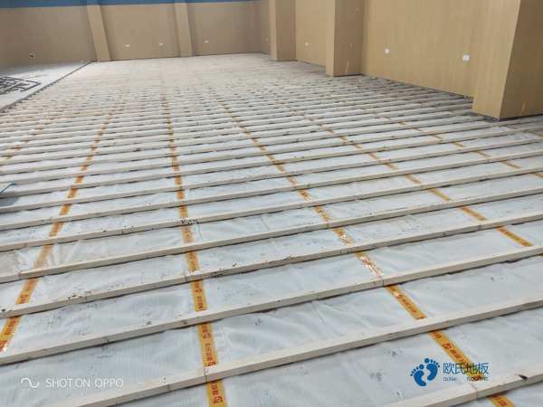 常用篮球运动木地板怎样保养