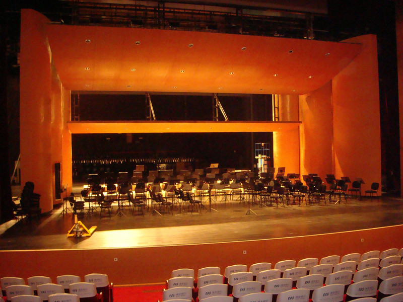 俄勒冈松舞台体育场馆地板行业品牌1