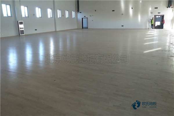 实木体育馆地板龙骨间距规范2