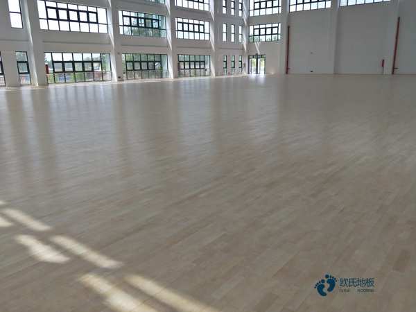 学校体育场馆地板施工方案2