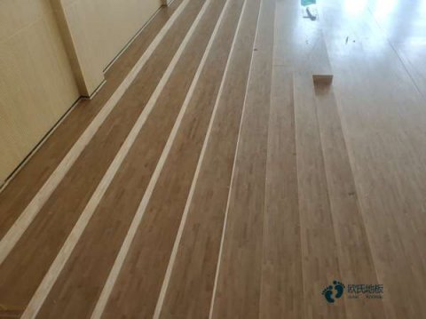 实木运动场地板怎么保养