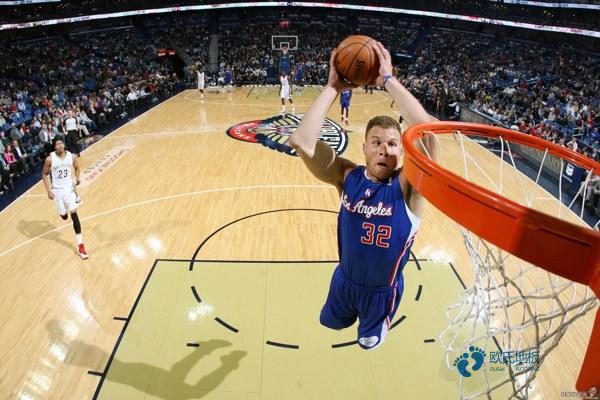 国标运动场地木地板施工队3